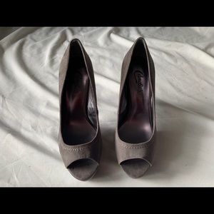 Gray size 8 heels